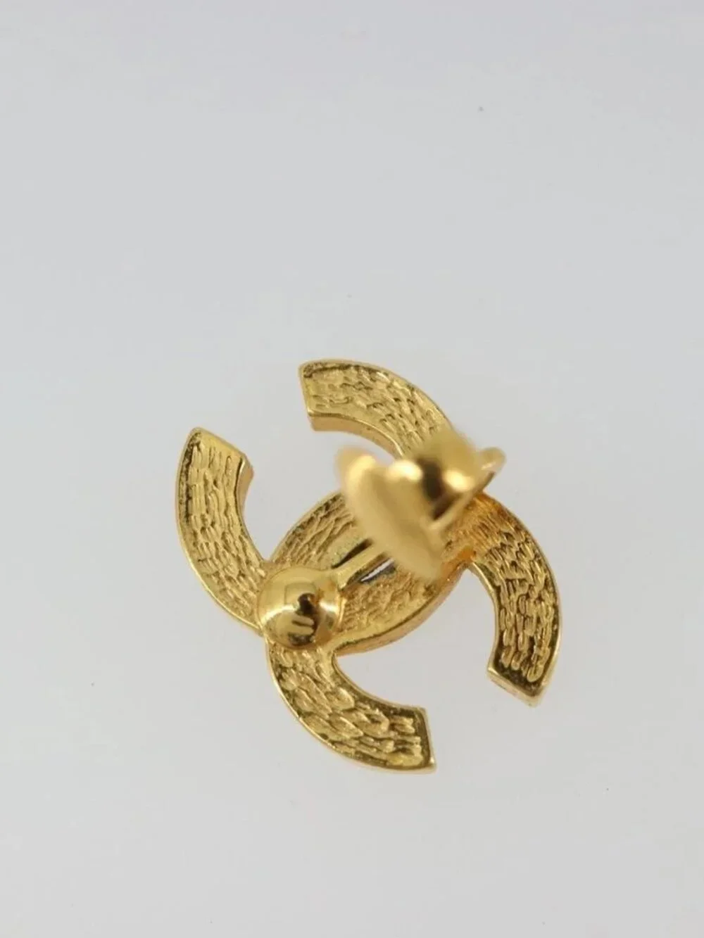 CHANEL Earring metal Gold Tone CC Auth 183505